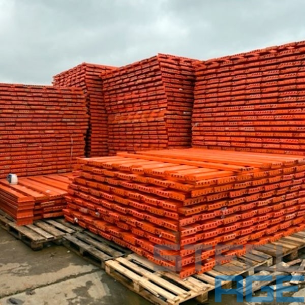 Фронтальные стеллажи бу Kifato в наличии. Купить стеллажи выгодно!